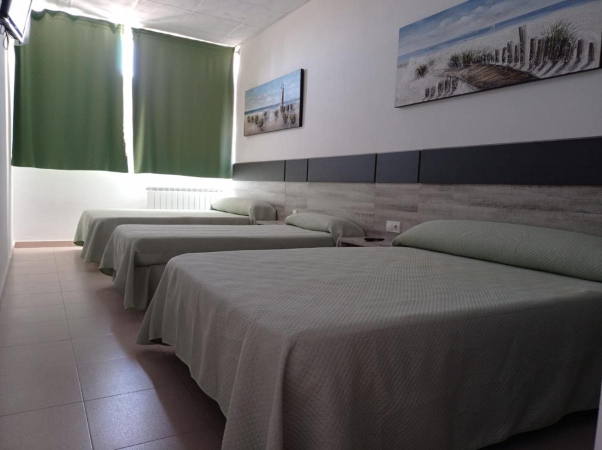 Hostal Brin Monreal del Campo Exterior foto